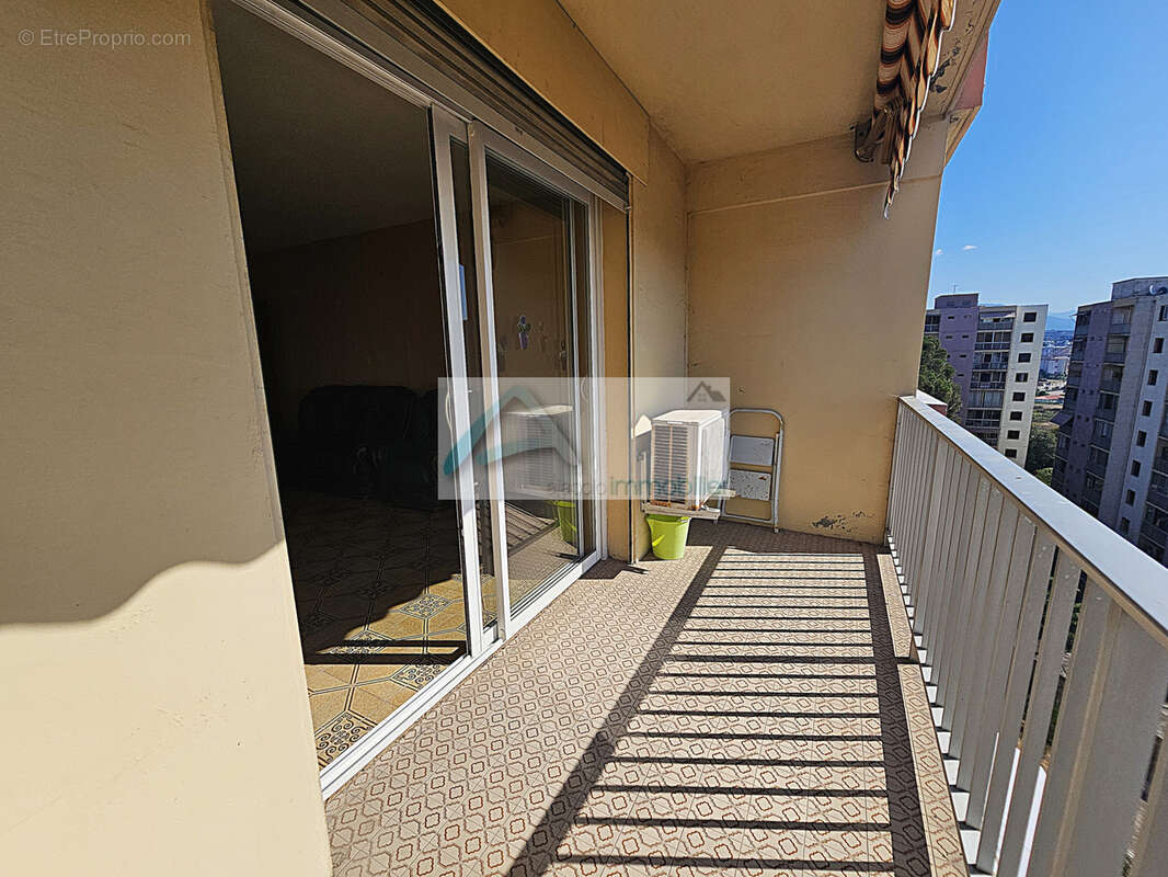 Appartement de type 3 de 79m2 très lumineux - photo 2