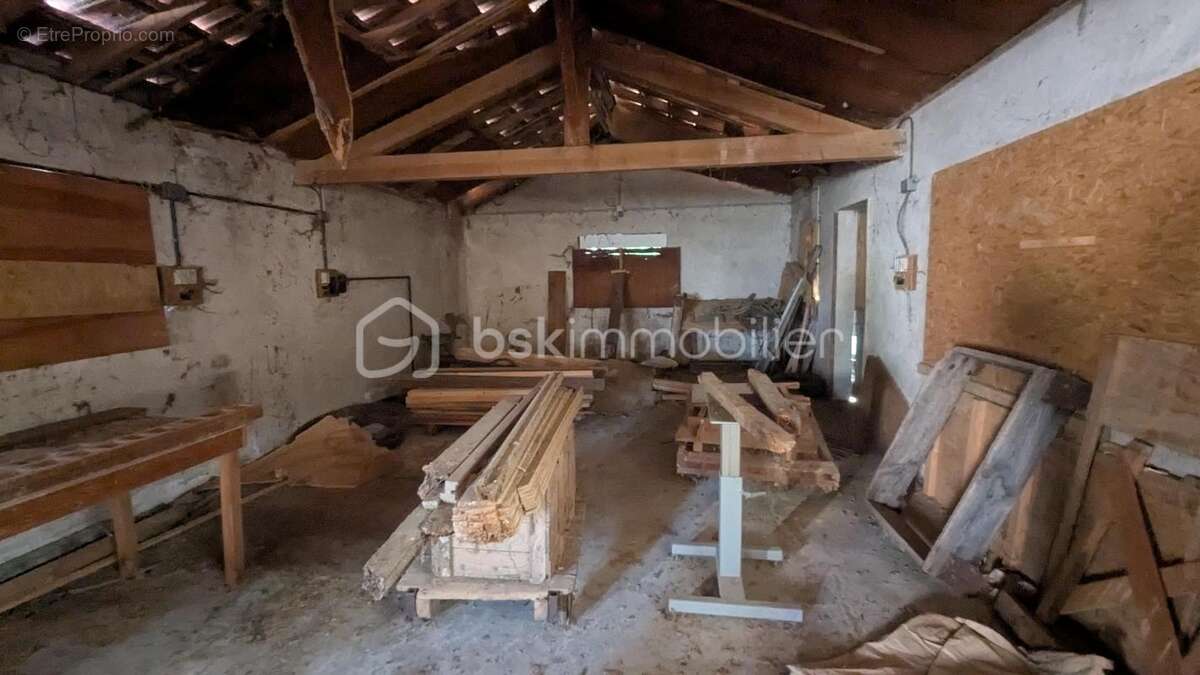 Appartement à SALT-EN-DONZY