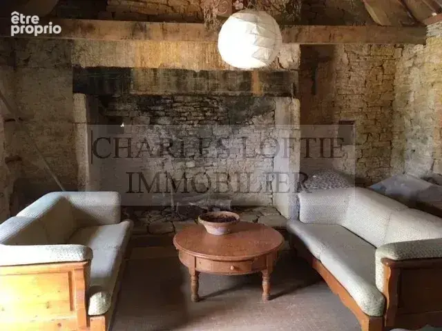 Ancienne ferme avec gîtes et piscine sur 9070 m2 de terrain - photo 11