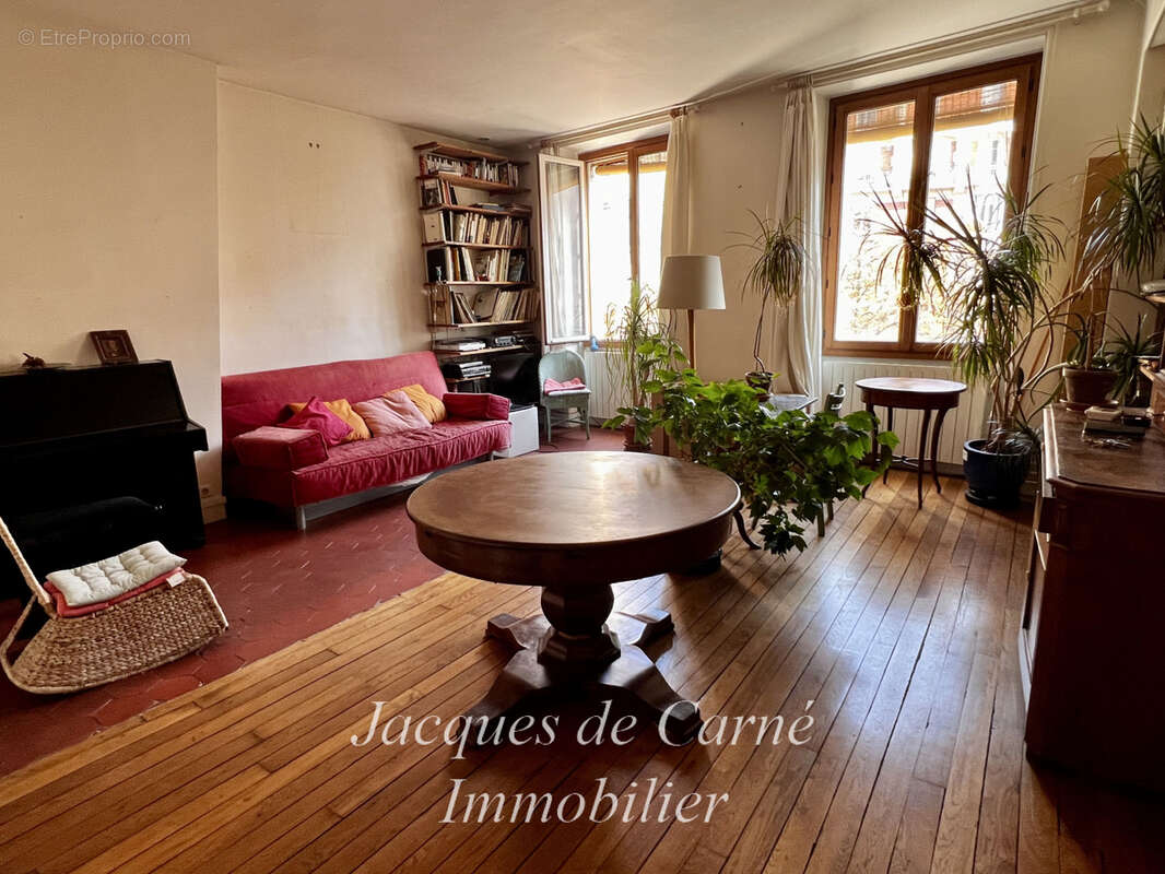 Appartement à PARIS-12E