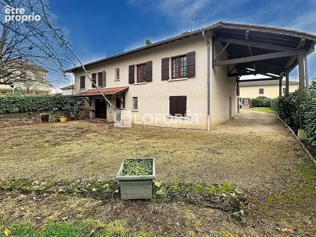 Maison Saint Jean Sur Veyle 7 pièces 215 m2 - photo 3
