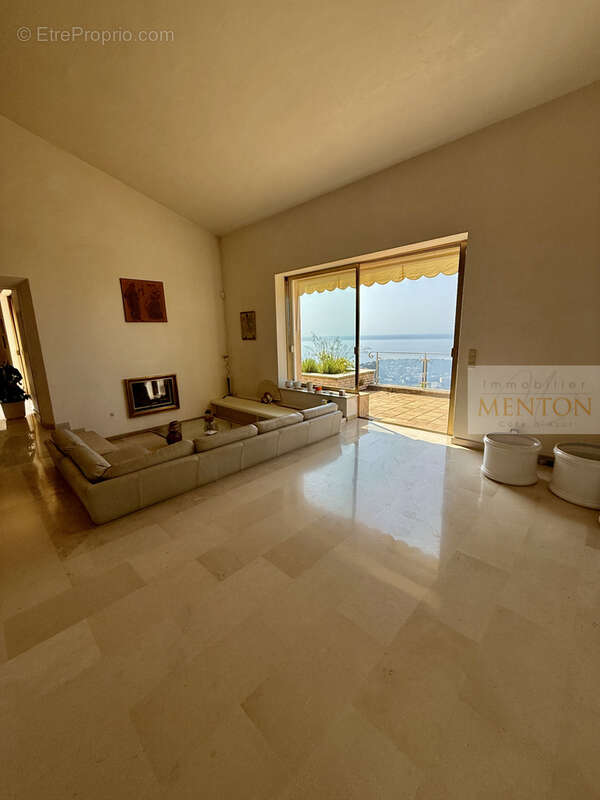 Maison à ROQUEBRUNE-CAP-MARTIN