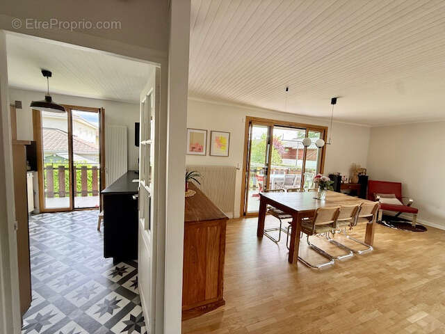 Maison à PREVESSIN-MOENS