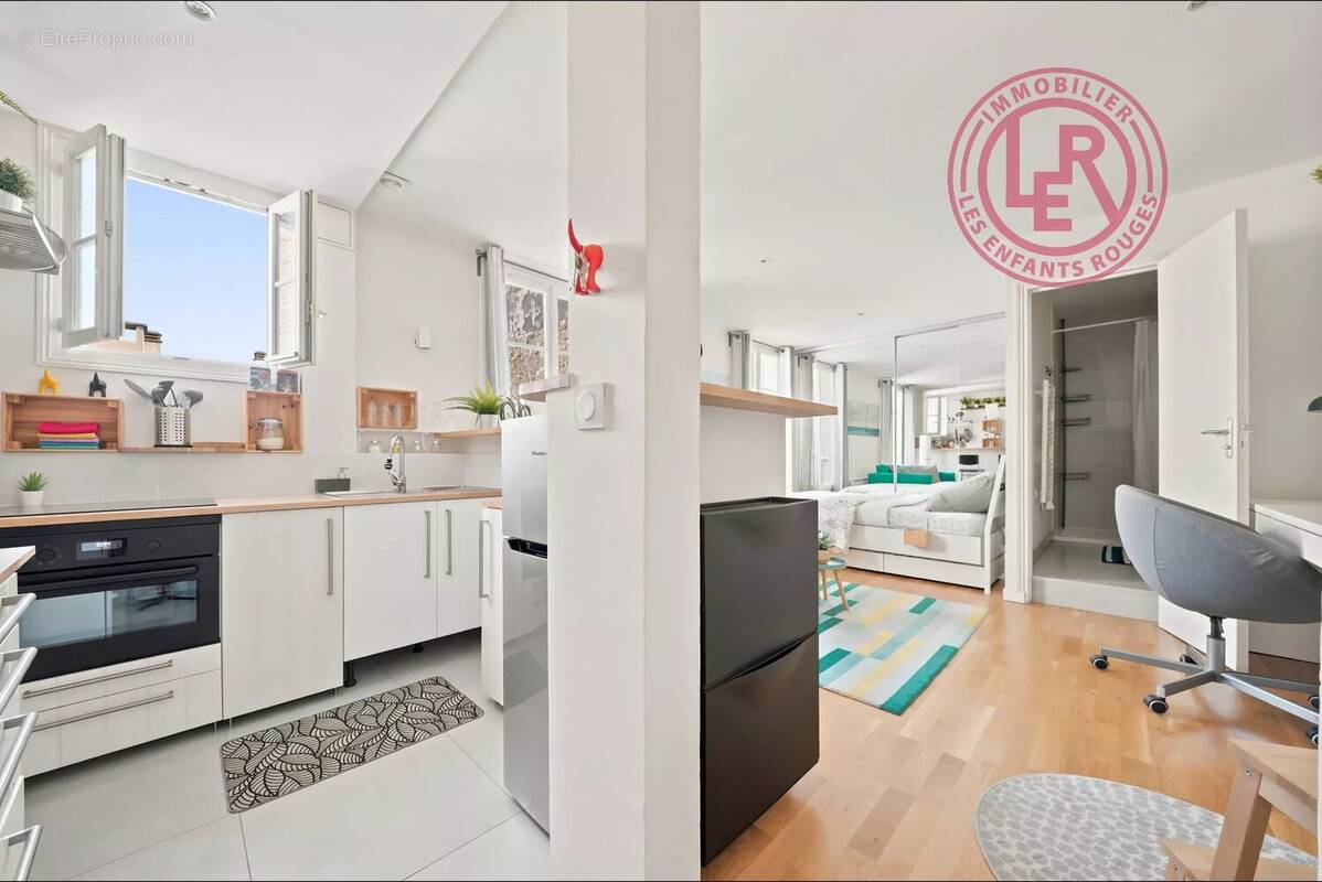 Appartement à PARIS-10E