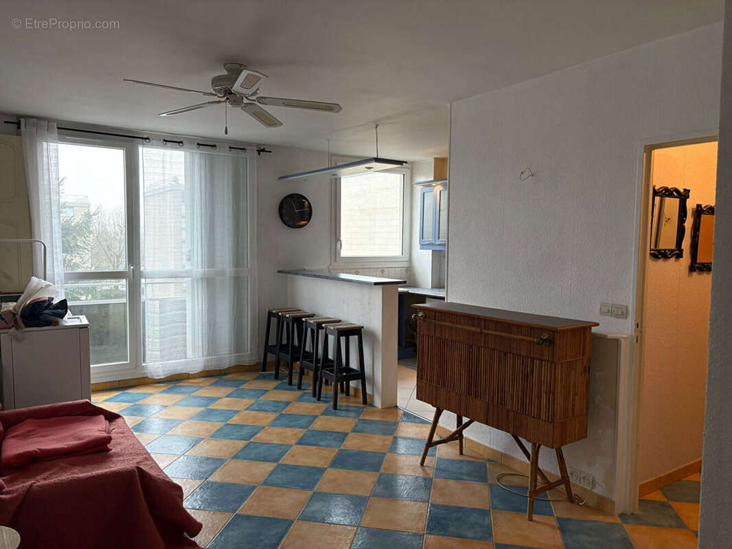 Appartement à FONTENAY-LE-FLEURY