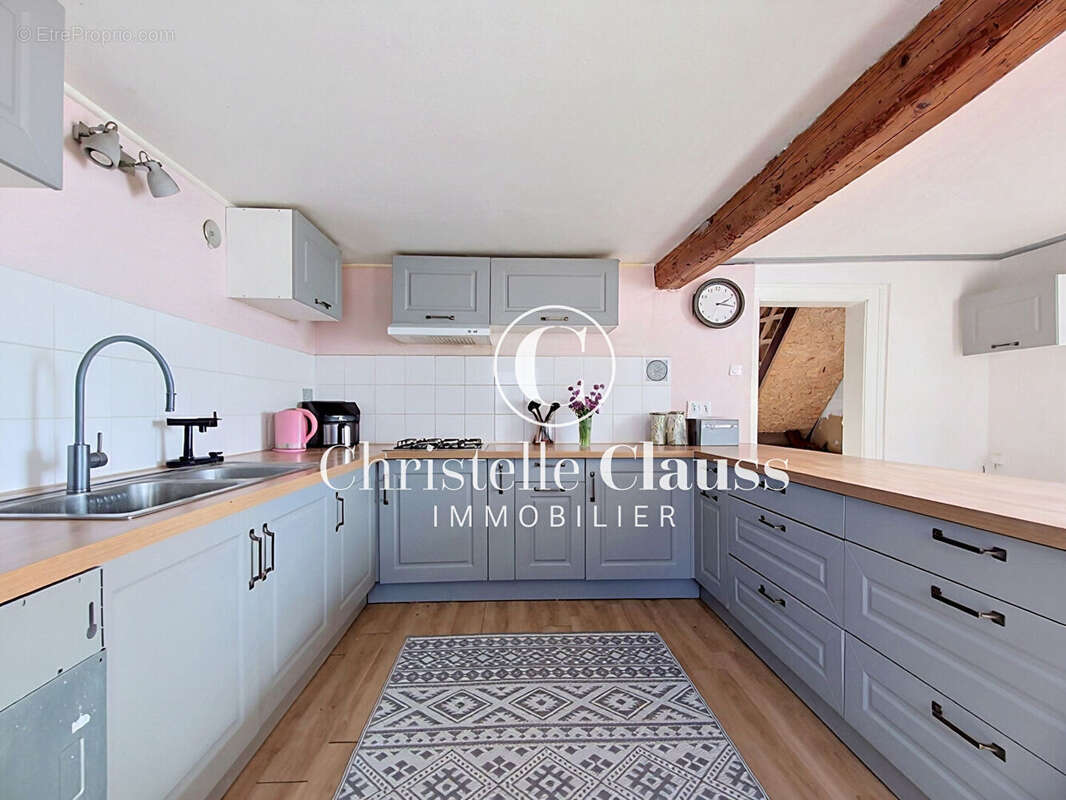 Maison  7 pièce(s) 186.35m² - photo 7
