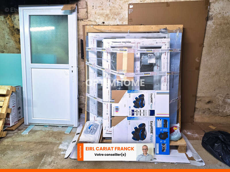 Maison à SAINT-ETIENNE-DE-FURSAC