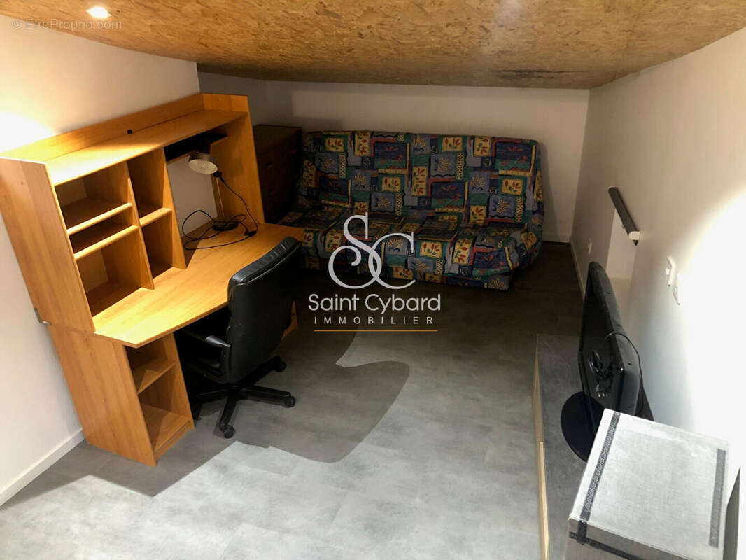 Maison à ROULLET-SAINT-ESTEPHE