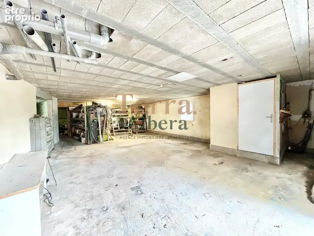 Villa Contemporaine avec piscine, studio indépendant, et grand garage atelier - photo 35
