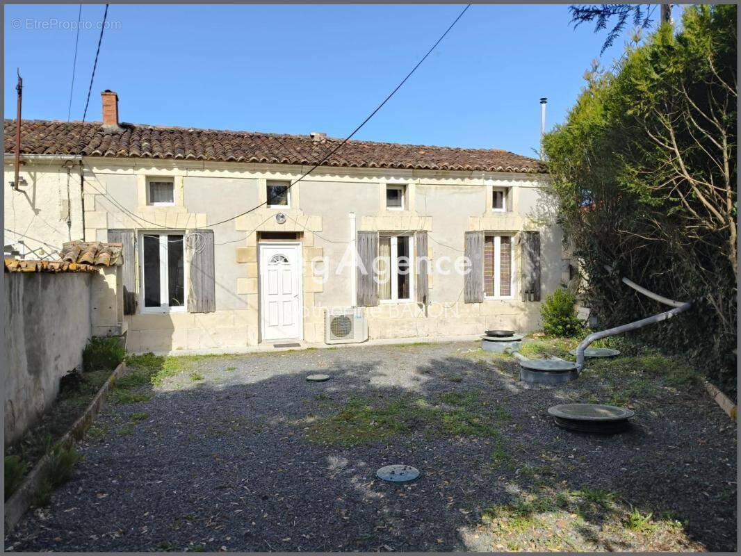 Maison à SONNAC