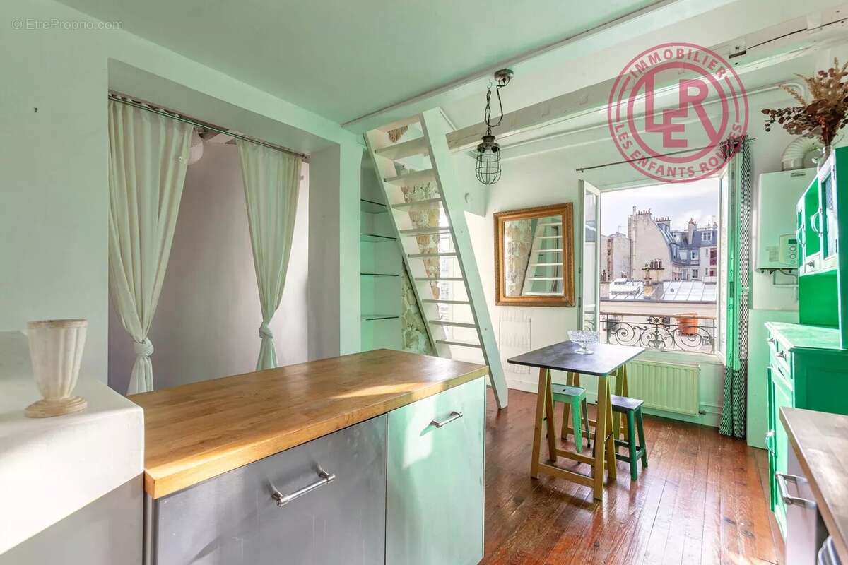 Appartement à PARIS-11E