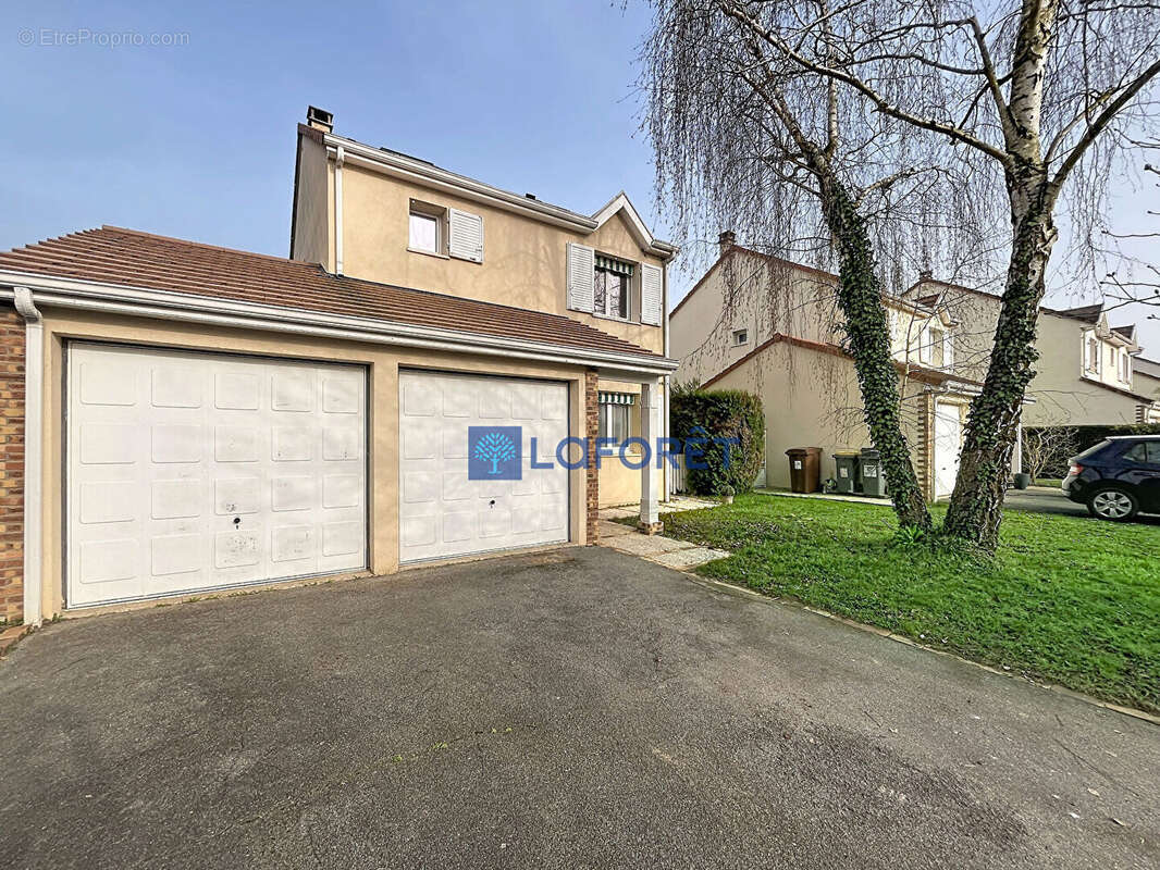 Maison à SAINT-GERMAIN-LES-CORBEIL