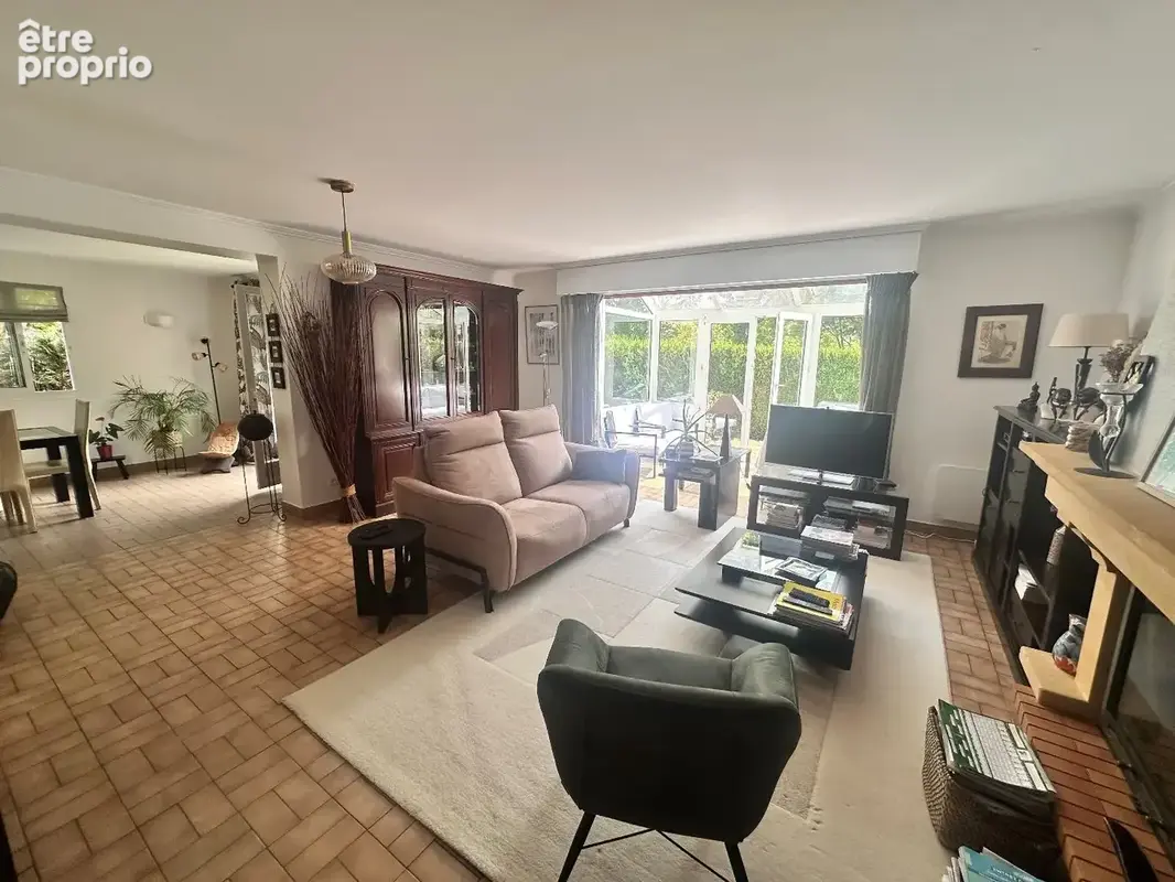 Maison 150 m² à Buc  - photo 4