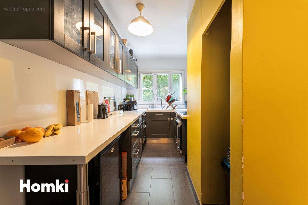Appartement à MARSEILLE-6E