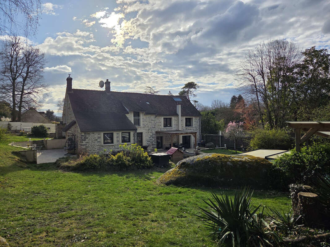 Maison à MILLY-LA-FORET