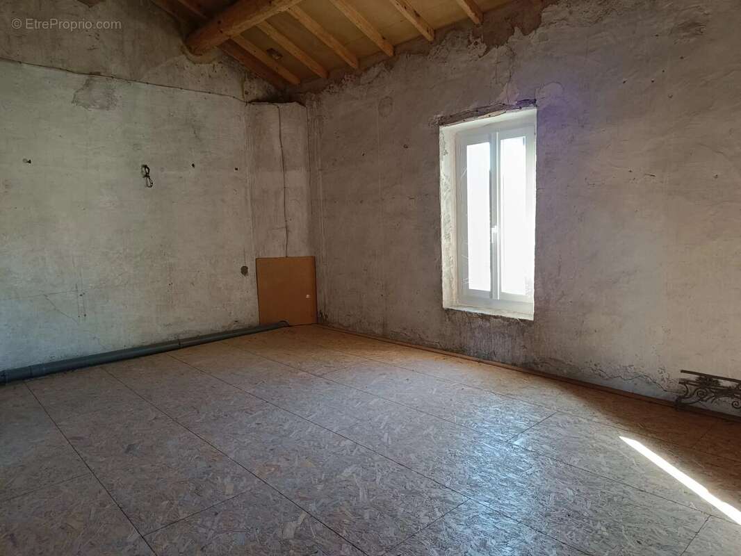 Maison à ROQUEMAURE