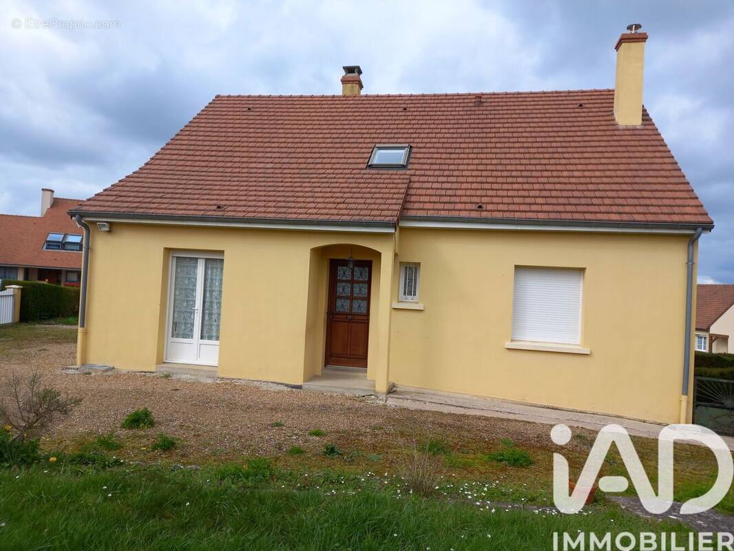 Photo 1 - Maison à SOUGE-LE-GANELON