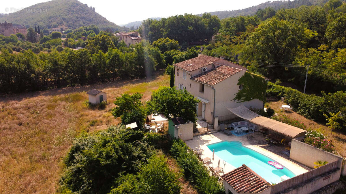Maison à ALLEMAGNE-EN-PROVENCE