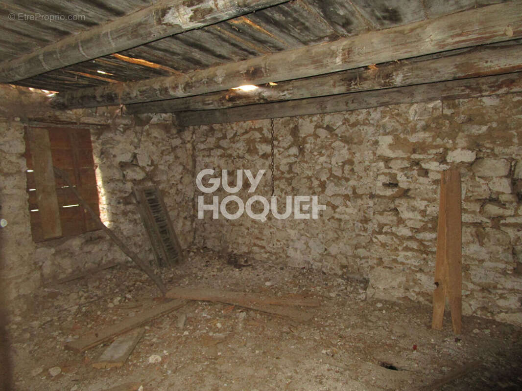 Maison Aubazat 3 pièce(s) 90 m2 - photo 8
