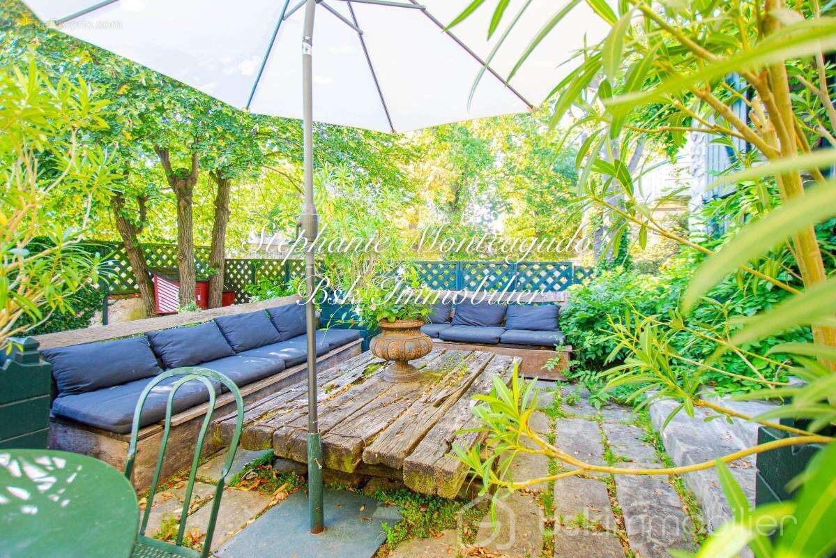 Demeure de charme début 1900 avec grand jardin, piscine, et sous-sol ! - photo 5
