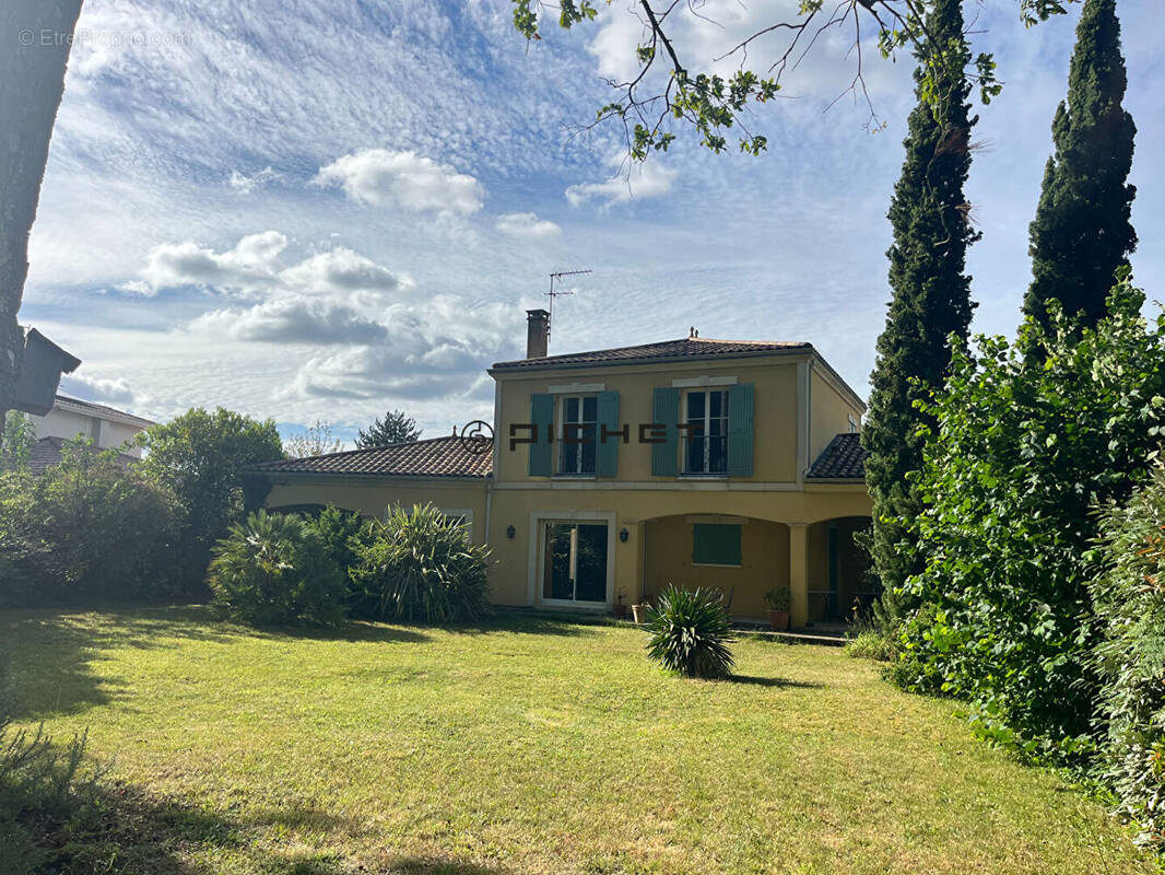 Maison à PESSAC