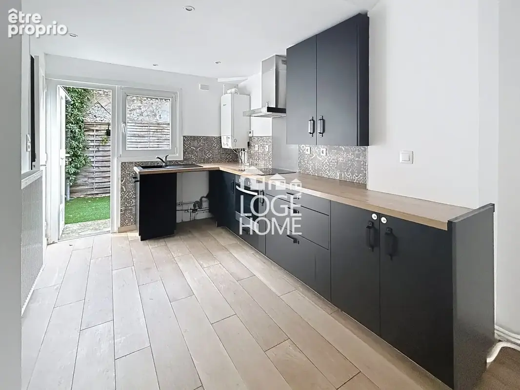 Maison 82 m² à Croix  - photo 4