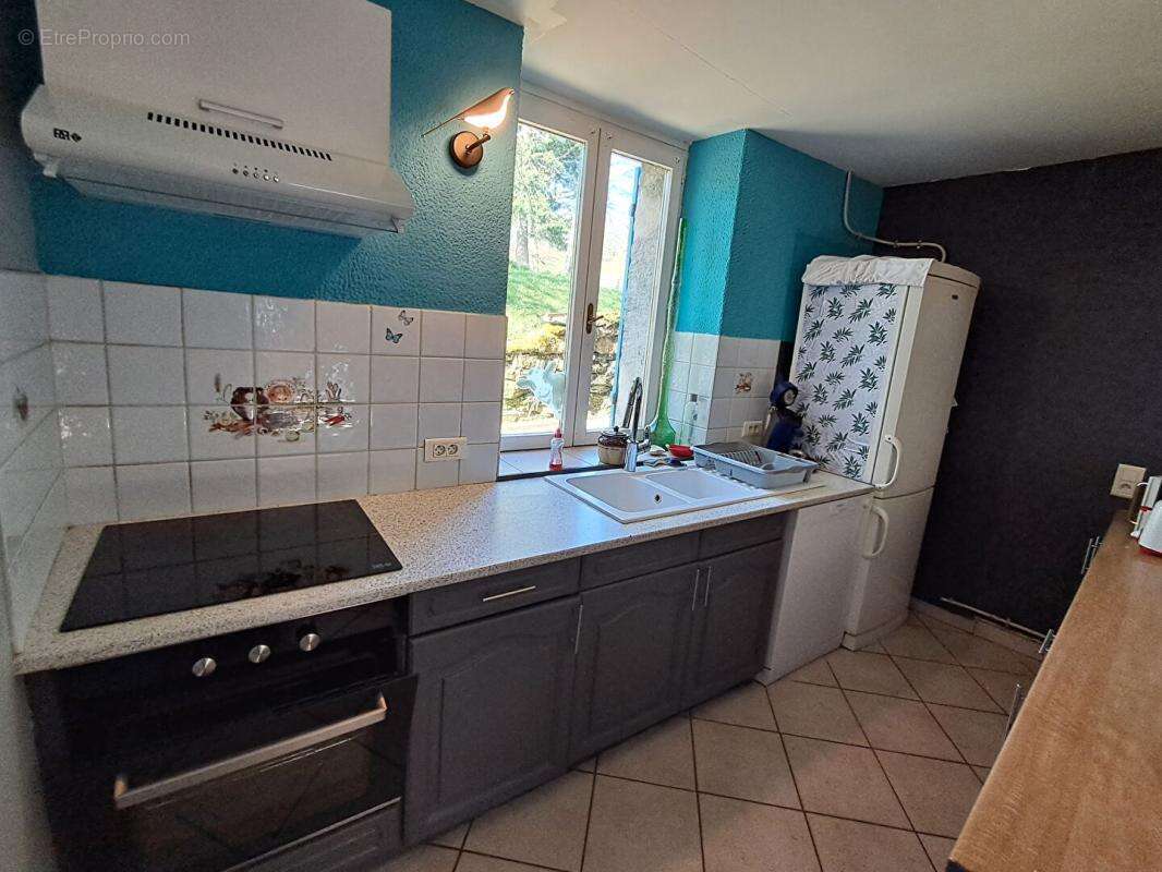 Maison à COLOMBIER