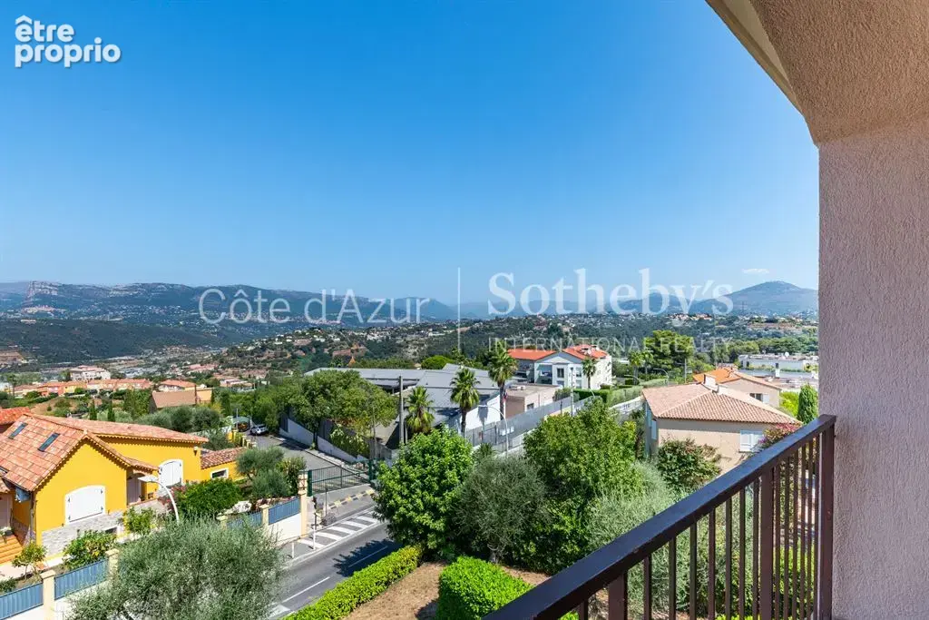 Exclusivité, appartement de prestige au dernier étage à Nice Fabron avec terrasse de 70 m² et vue mer panoramique - photo 18