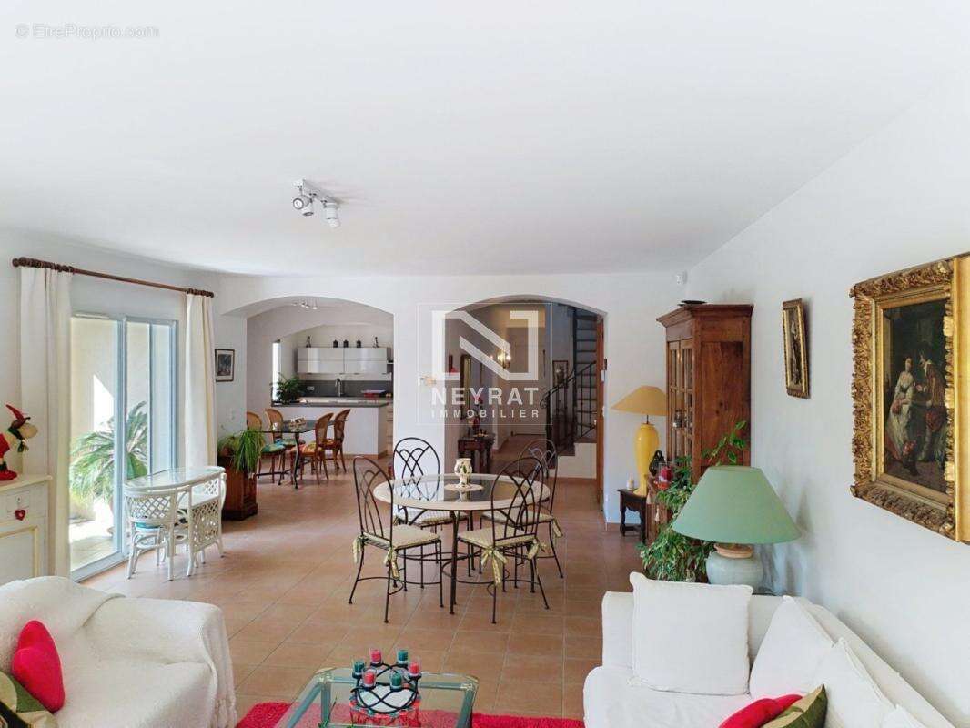 Maison à FAYENCE