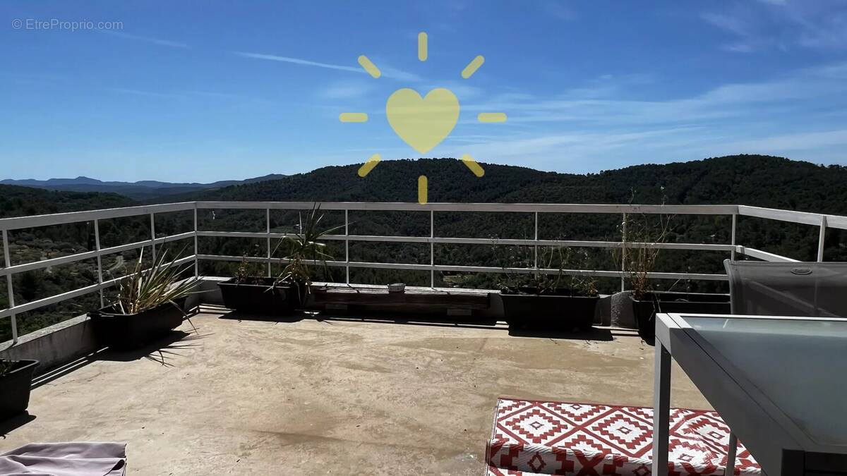 Appartement à CLAVIERS