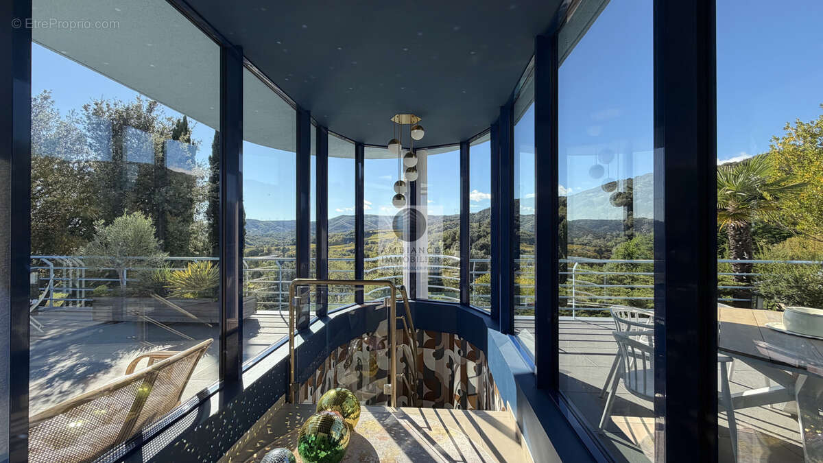Maison d'architecte avec superbe vue - photo 16