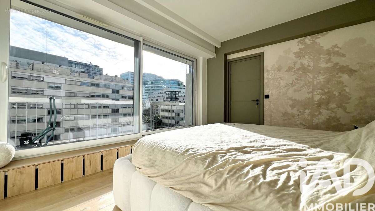 Photo 9 - Appartement à COURBEVOIE