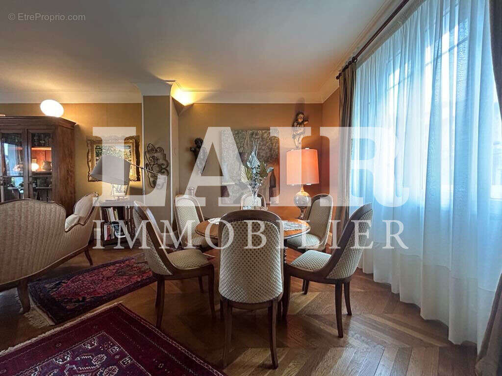 Maison à LE MELE-SUR-SARTHE