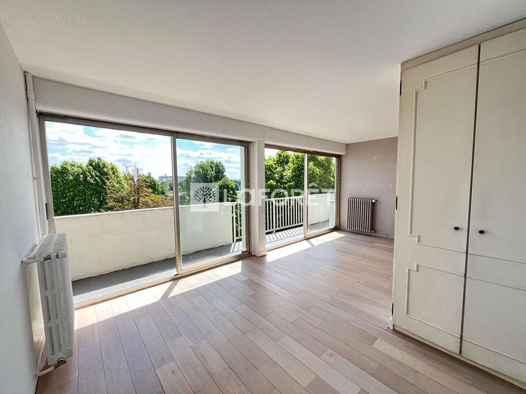 Appartement à SAINT-CLOUD