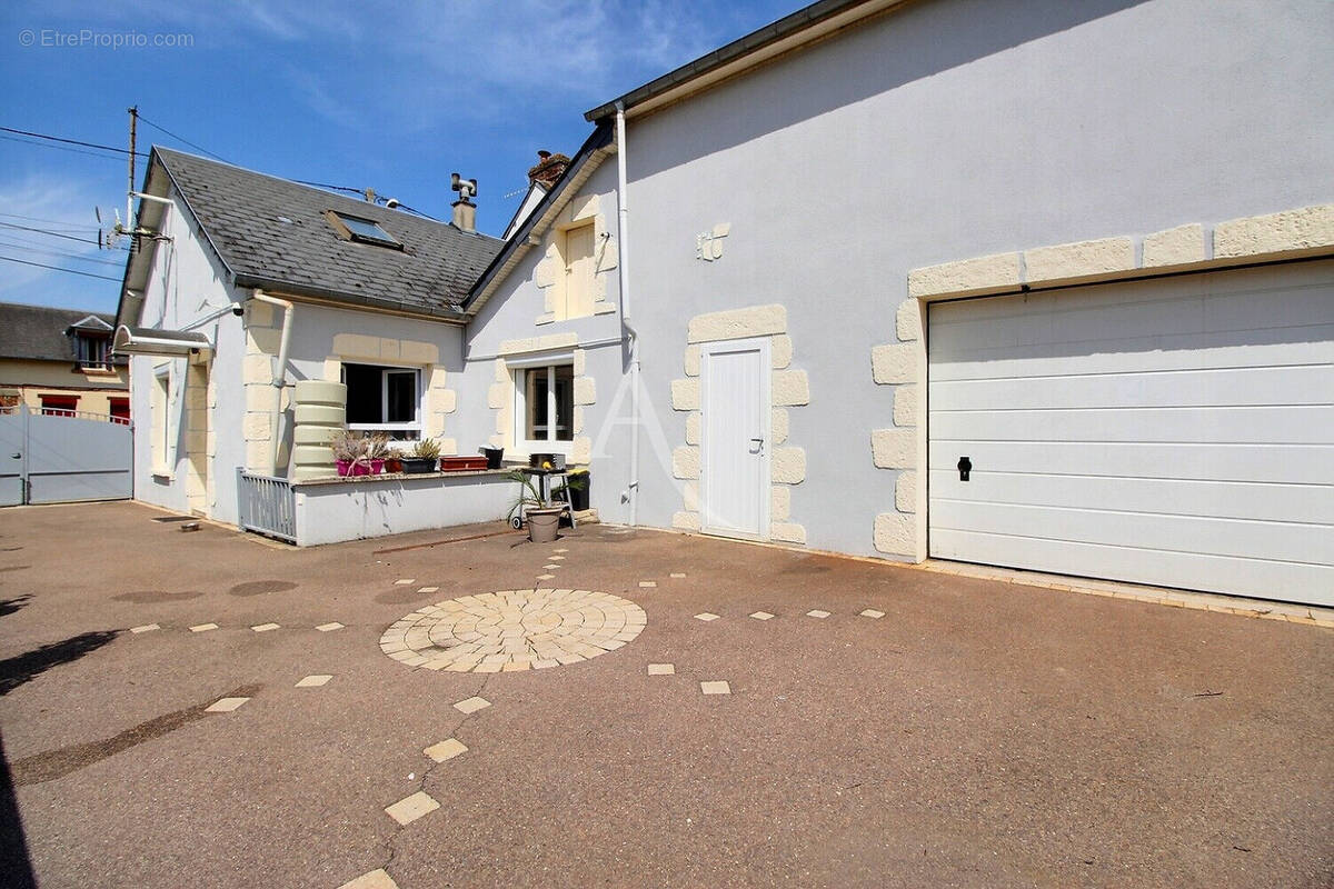 Maison à FLEURY-SUR-ANDELLE
