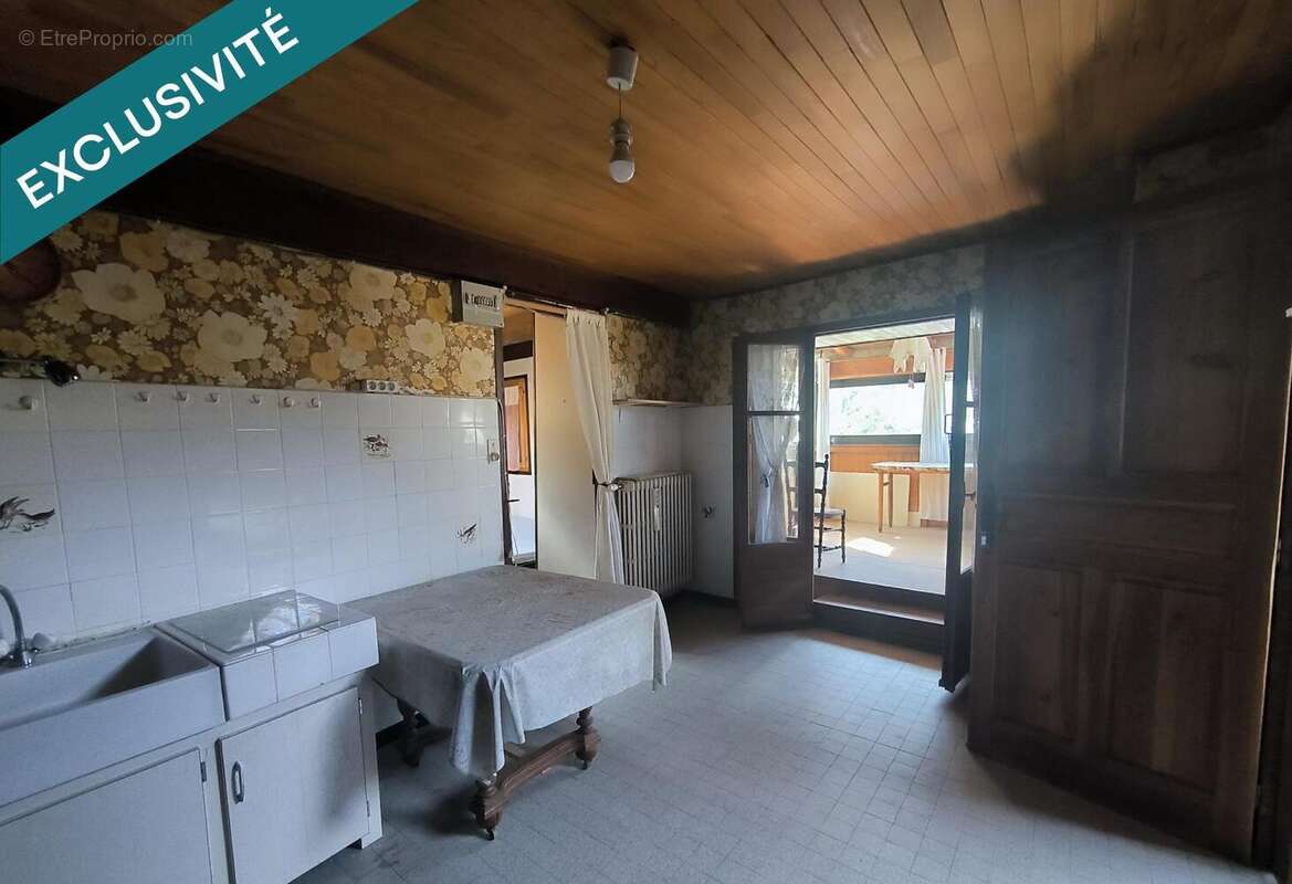 Maison 119 m² à Saint-Martin-De-Queyrieres  - photo 6