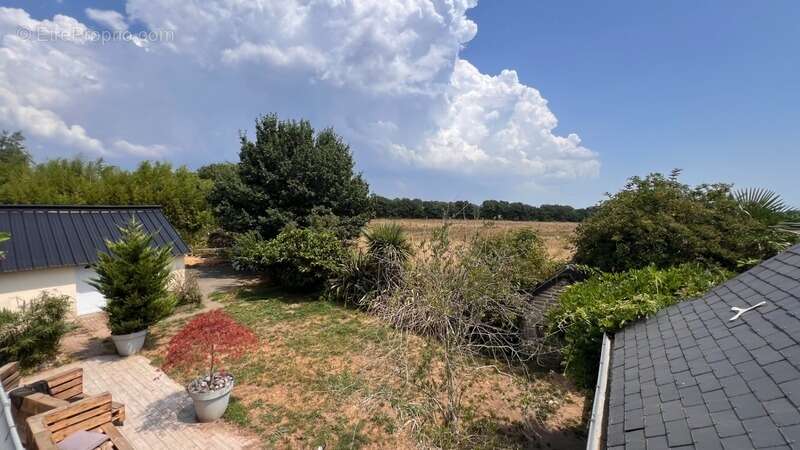 PLONÉIS (29) – Maison à vendre Type 6 de 115 m² habitable et 189 m² utile – Terrain de 1 320 m² – Double garage – Piscine - photo 26