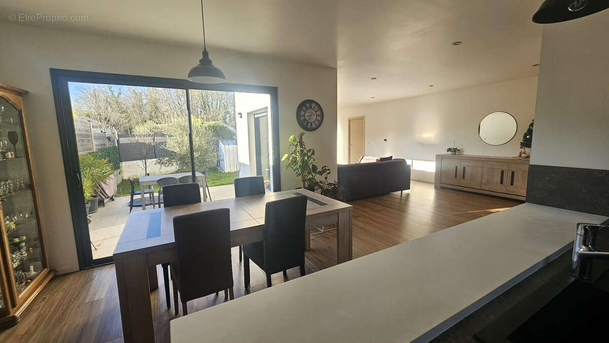 Maison à AIGREFEUILLE-D'AUNIS