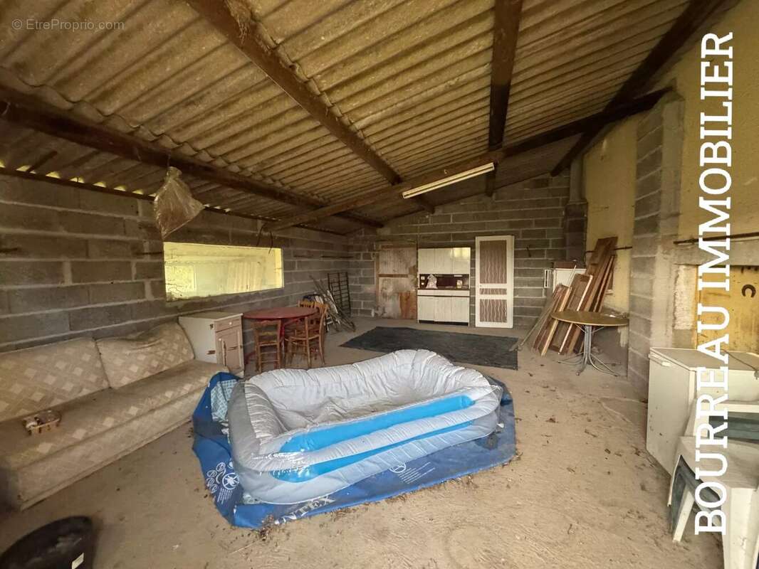 Appartement à LA CELLE-SAINT-CYR