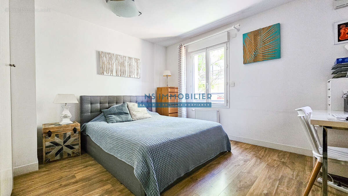 Appartement à SARTROUVILLE