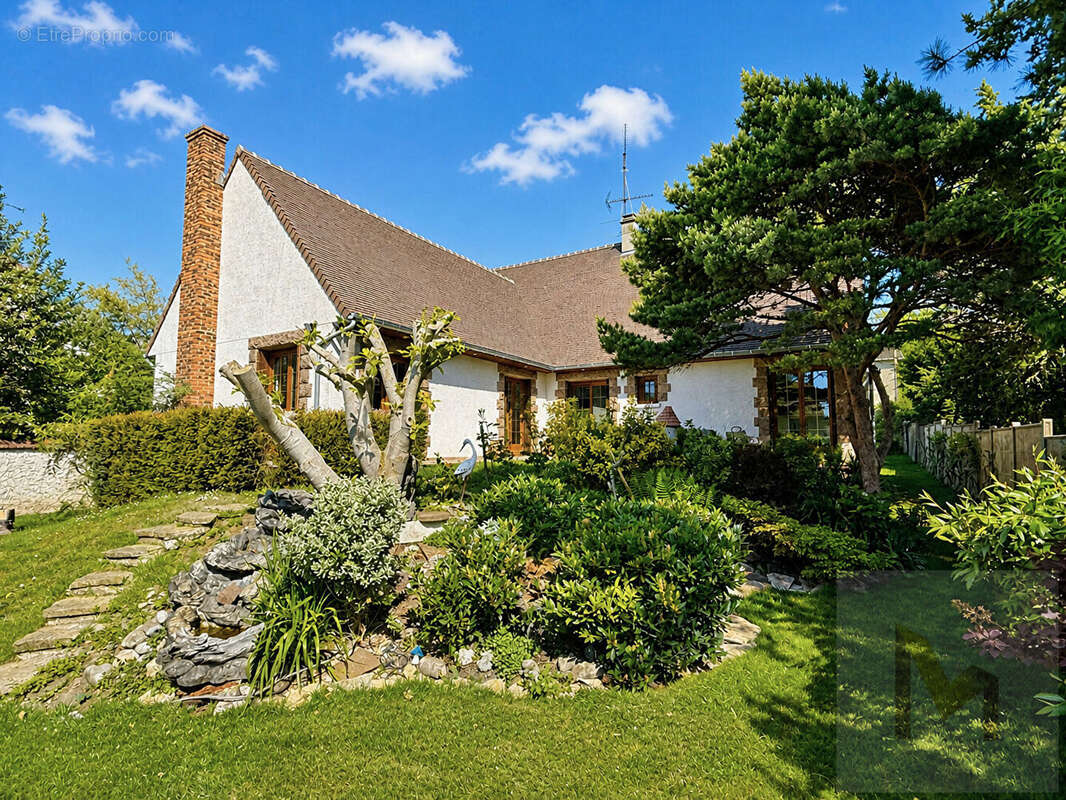 Maison familiale sur terrain de 873 m² - photo 3