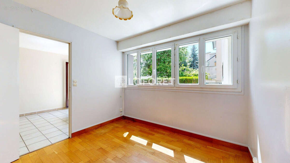 Appartement à NANTERRE