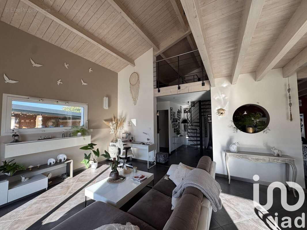 Photo 2 - Maison à SAINTE-SOULLE