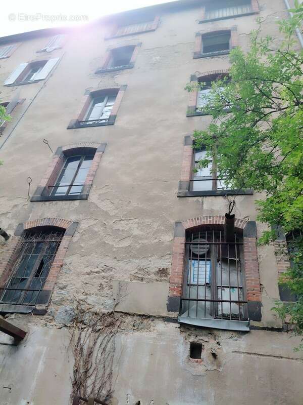 Appartement à THIERS