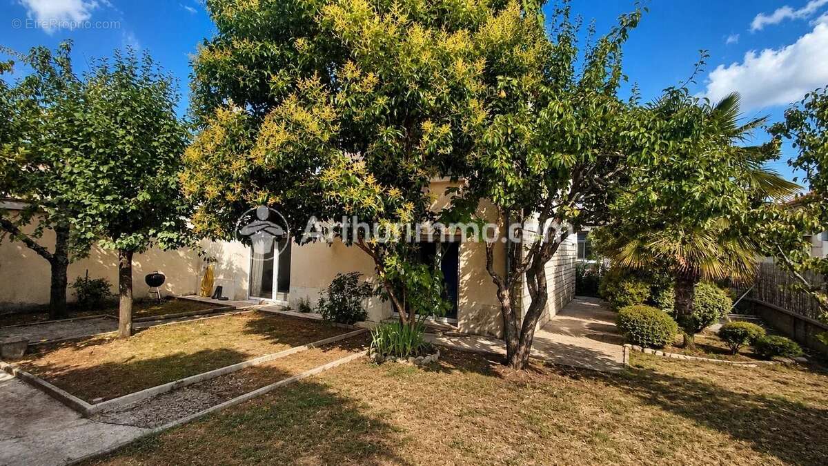 Maison -  3 chambres - 123m² - photo 2