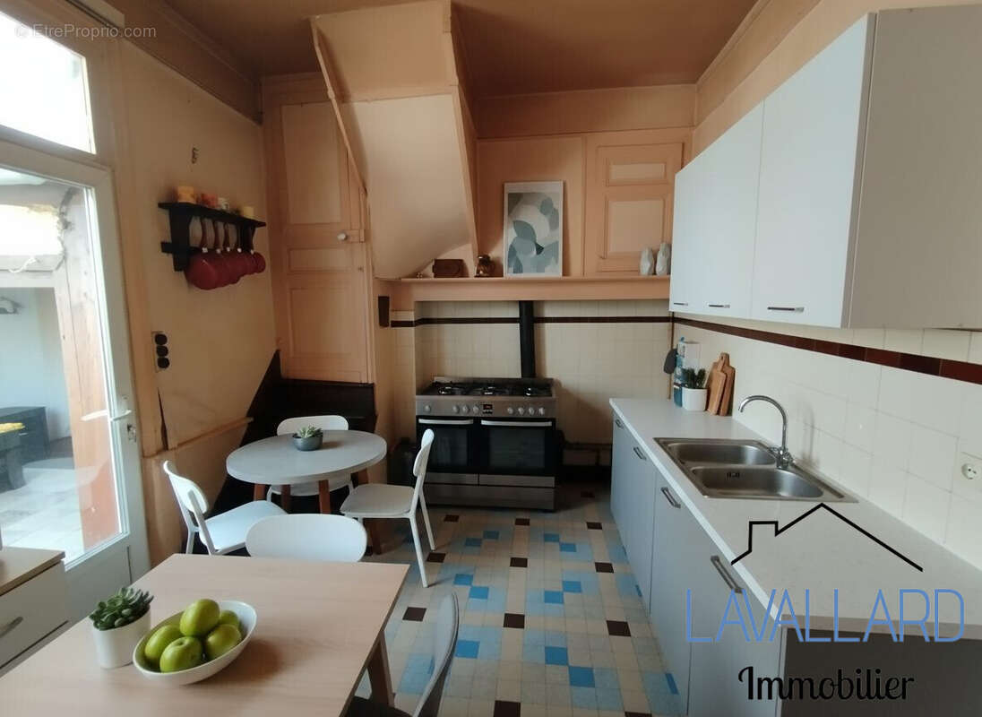 Maison à FLIXECOURT