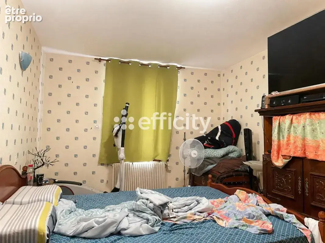 Maison 212 m² à La Ferte-Frenel  - photo 2