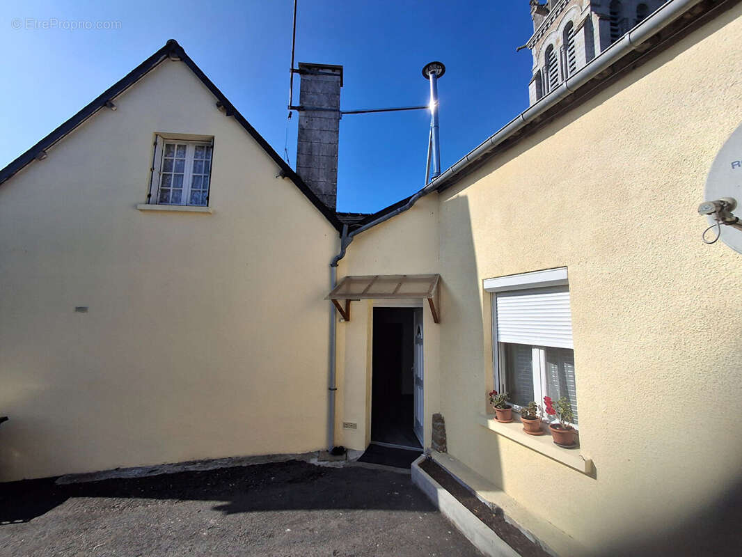 Maison à SAINT-JEAN-SUR-COUESNON
