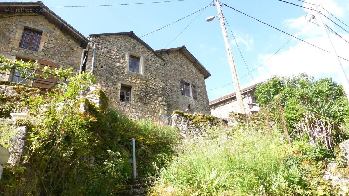 Appartement à VEYREAU