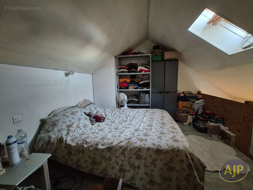 CHALLANS 2 locatifs avec cour en hyper centre ville - photo 11
